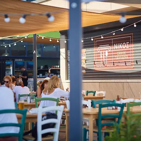 Opal Luxury 91 N Pool Appartamento Năvodari