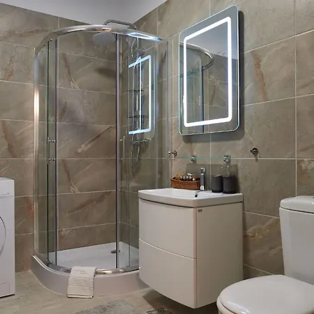 Opal Luxury 91 N Pool Apartment