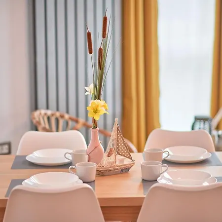 Opal Luxury 91 N Pool Năvodari