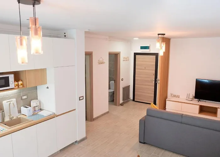 Opal Luxury 91 N Pool * Năvodari