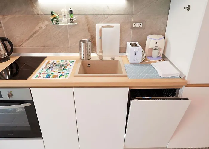 Opal Luxury 91 N Pool Năvodari