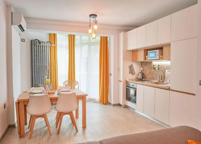 Opal Luxury 91 N Pool