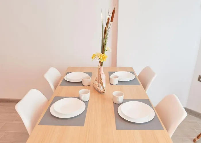 Appartamento Opal Luxury 91 N Pool Năvodari