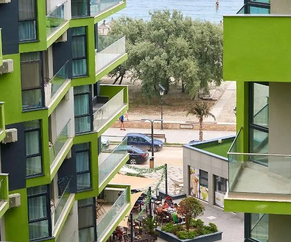 Opal Luxury 91 N Pool * Năvodari